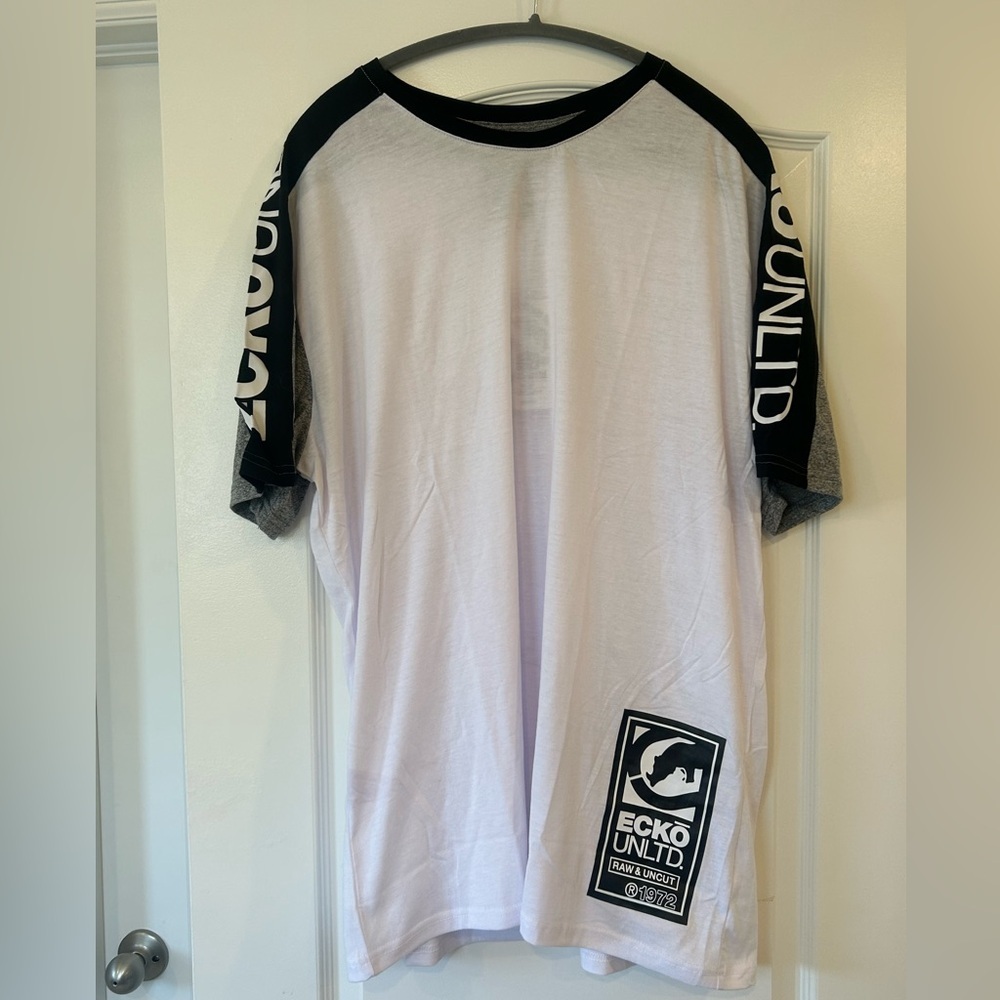 NWT Ecko Unltd Men’s Short Sleeve Shirt